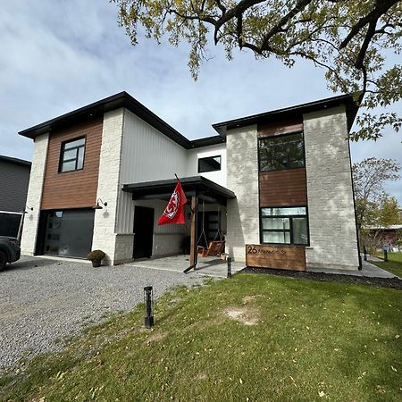 Chic Suite By Westlynn Little Current Esterno foto